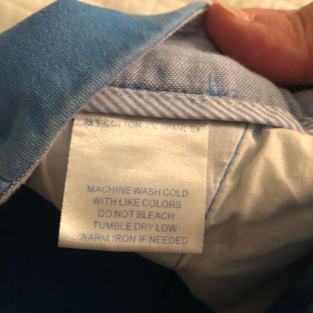 Southern Tide Women’s shorts. Size 8. - Picture 8 of 9